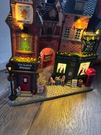 Lemax Kersthuis English Lane - Werkt!, Diversen, Kerst, Ophalen, Gebruikt