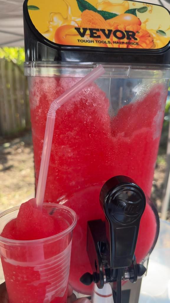 TE HUUR – Slush Puppy Machine   Regio Rotterdam, Hobby en Vrije tijd, Feestartikelen | Verhuur, Zo goed als nieuw, Overige, Ophalen
