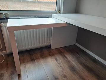 Ikea bureau Malm wit incl. bureaustoel. - afbeelding 5