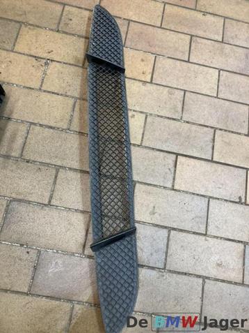 Bumperrooster voor BMW 1-serie E81 E87 51117906809 beschikbaar voor biedingen