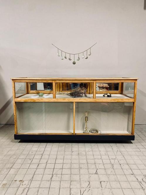 Vintage houten vitrinekast / dressoir met glas en spiegels, Huis en Inrichting, Kasten | Dressoirs, Gebruikt, 100 tot 150 cm, 50 tot 75 cm