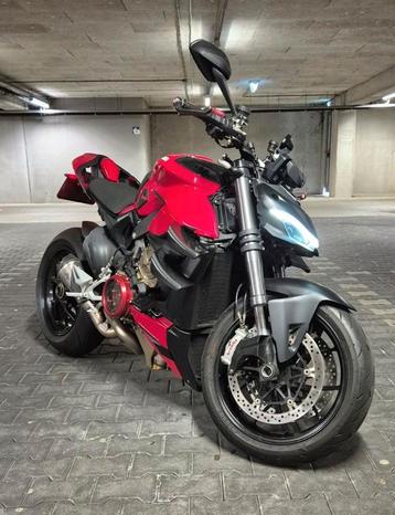Ducati Streetfighter v4 2020 beschikbaar voor biedingen