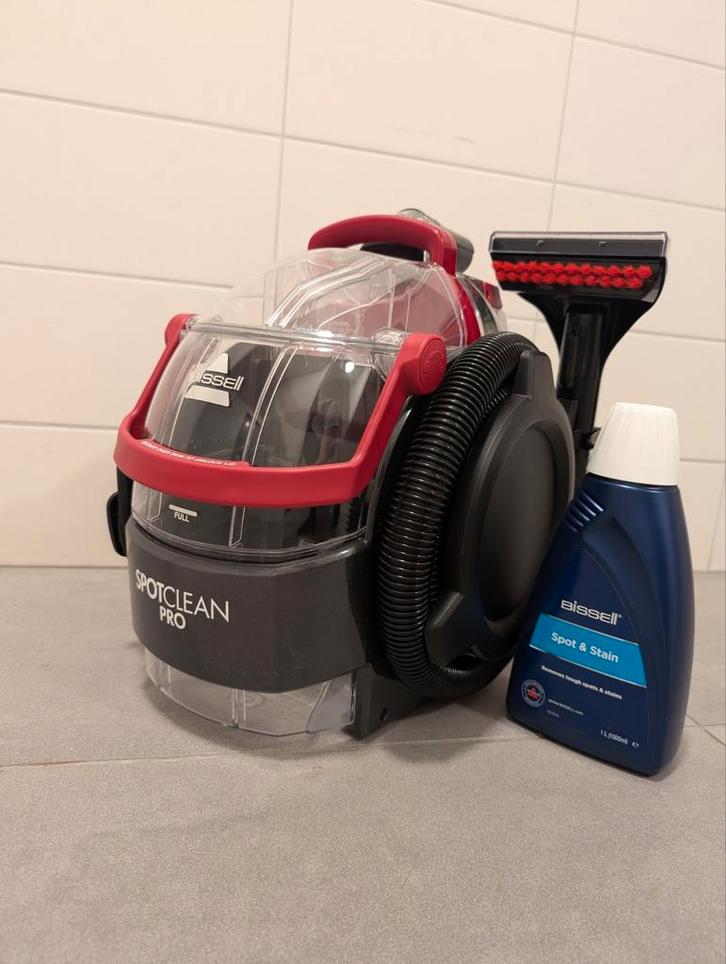Bissell SpotClean Pro Tapijtreiniger| Te Huur €20 per dag, Doe-het-zelf en Verbouw, Reinigingsmachines, Zo goed als nieuw, Waterstofzuiger