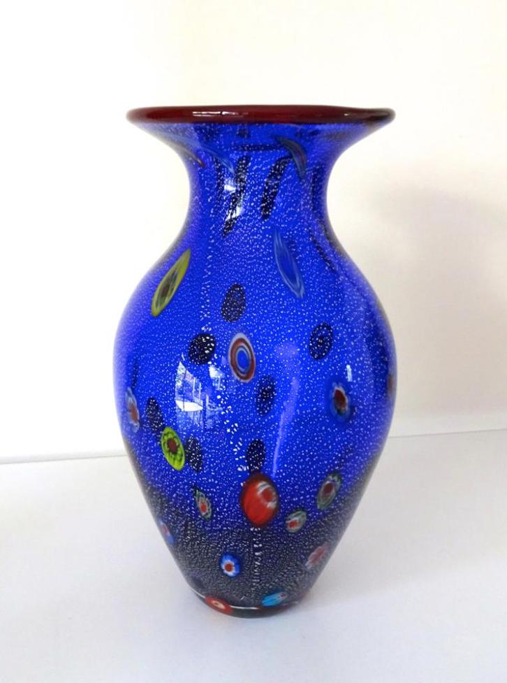 Glazen vaas cobaltblauw millefiori zilver Murano 6775-g, Antiek en Kunst, Antiek | Glas en Kristal, Ophalen of Verzenden