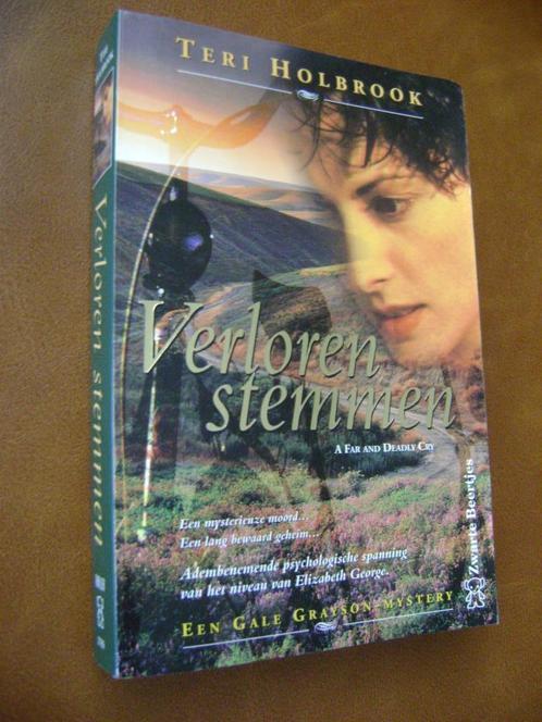 TERI HOLBROOK Verloren stemmen, Boeken, Thrillers, Gelezen, Ophalen of Verzenden