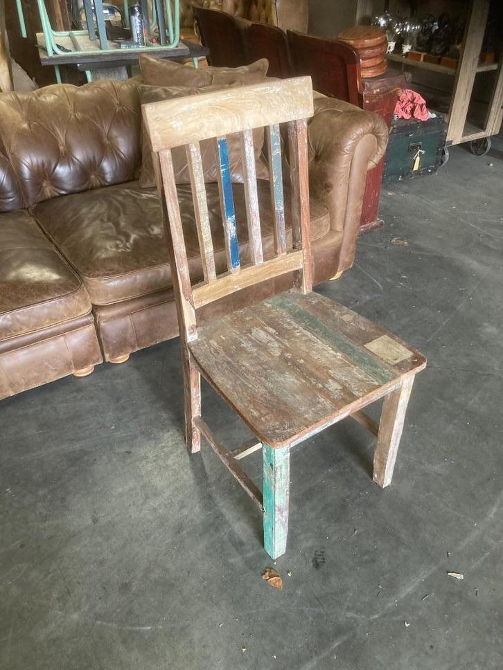 Oude Houten stoel uit India, Huis en Inrichting, Stoelen, Zo goed als nieuw, Eén, Hout, Overige kleuren, Ophalen