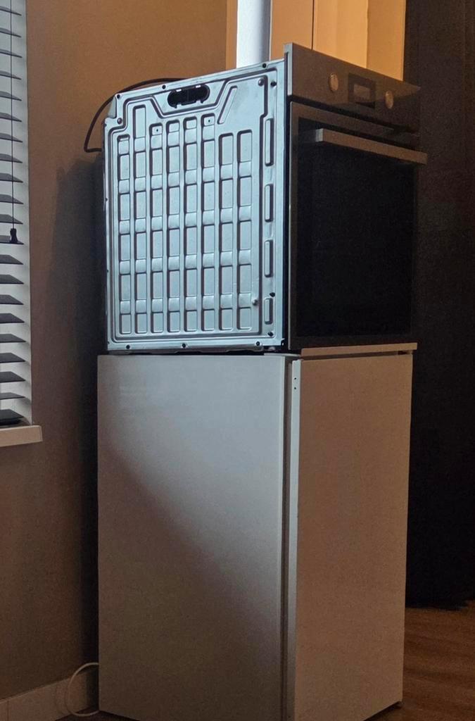 Inbouw oven en inbouw koelkast ikea ZSM OPHALEN, Witgoed en Apparatuur, Koelkasten en IJskasten, Zonder vriesvak, 200 liter of meer