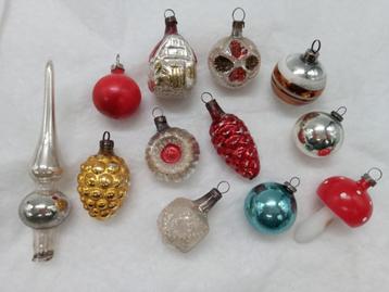 Leuke set feathertree kerstballetjes met piekje beschikbaar voor biedingen