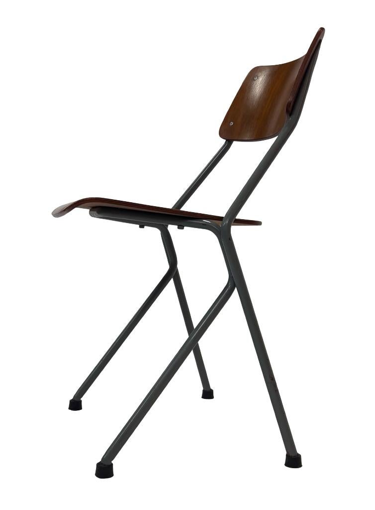 Vintage stoel van Ahrend Cirkel, minimalistisch 60's design, Huis en Inrichting, Stoelen, Gebruikt, Bruin, Vintage, Eén