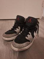 Air Jordan 1 Mid Elephant Print (Maat 37,5), Kleding | Heren, Schoenen, Ophalen, Zo goed als nieuw, Nike Air Jordan, Sportschoenen