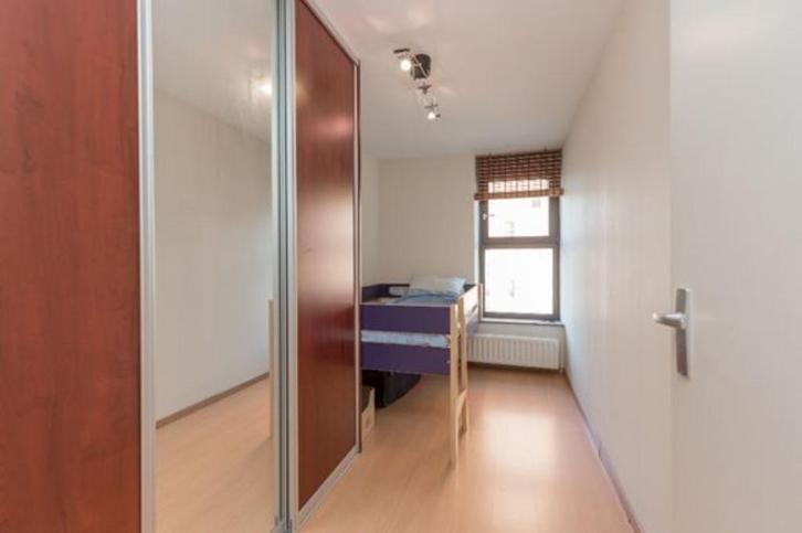 Bed van hout inclusief 1 persoons matras!, Huis en Inrichting, Slaapkamer | Bedden, Zo goed als nieuw, Eenpersoons, 140 cm, 200 cm