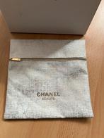 Chanel beauty beige gouden beauty toilettas pouch NIEUW, Ophalen of Verzenden, Nieuw, Beige, Dame