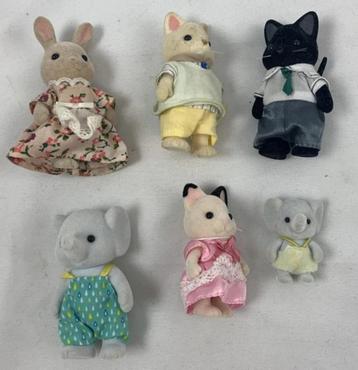 Sylvanian Families figuren set 6 stuks kat olifant poppen beschikbaar voor biedingen