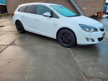 Winterbanden met lichtmetalen Velgen - 16 inch  beschikbaar voor biedingen