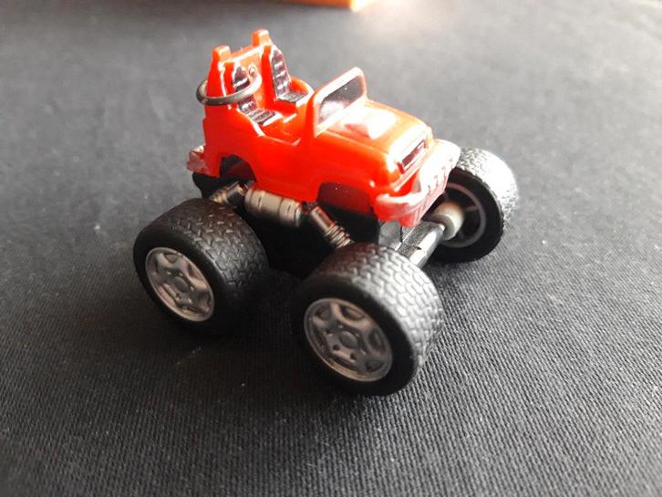 Suzuki SJ410 "BIGWHEEL ", Hobby en Vrije tijd, Modelauto's | Overige schalen, Zo goed als nieuw, Auto, Ophalen of Verzenden