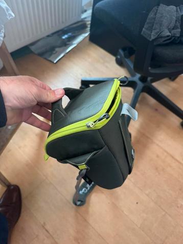 Osprey fototas beschikbaar voor biedingen