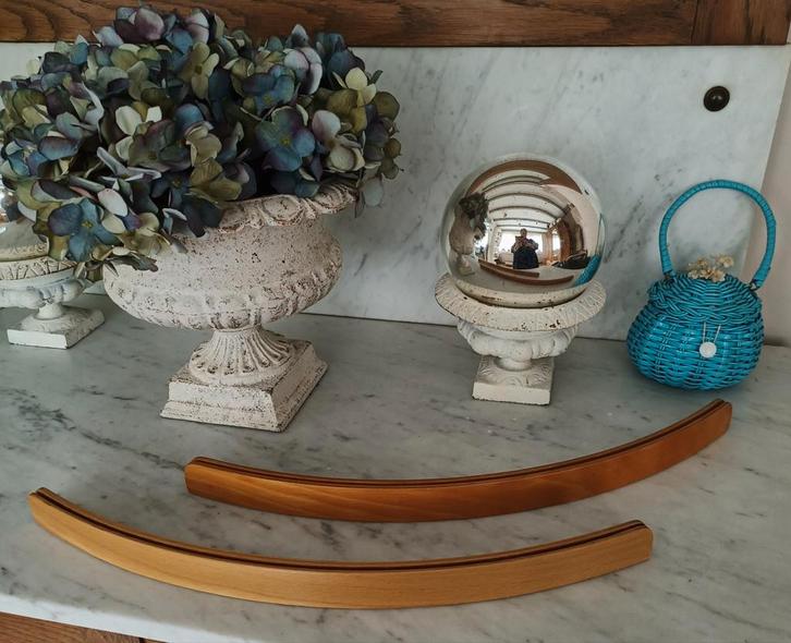 Set 2 houten foto lijsten / standaard kaarten houders, Huis en Inrichting, Woonaccessoires | Lijsten, Zo goed als nieuw, Minder dan 50 cm