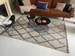 Varamin vloerkleed, Huis en Inrichting, Stoffering | Tapijten en Kleden, Ophalen, Gebruikt, 150 tot 200 cm, Crème