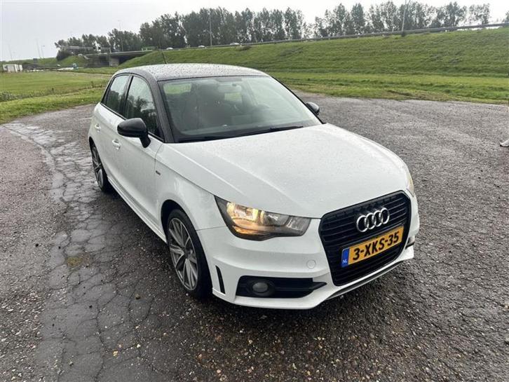 Audi A1 1.2 Tfsi 2015 met carplay., Auto's, Audi, Particulier, A1, Airbags, Airconditioning, Apple Carplay, Boordcomputer, Cruise Control