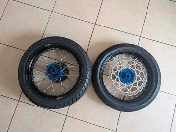 KTM Husqvarna stark varg ex supermoto wielen wielset beschikbaar voor biedingen