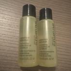 Shu Uemura 2 flacons Essence Absolue nourishing oil, Verzenden, Nieuw, Haarverzorger of -hersteller