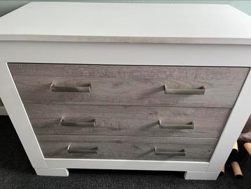 Commode twf merk  beschikbaar voor biedingen