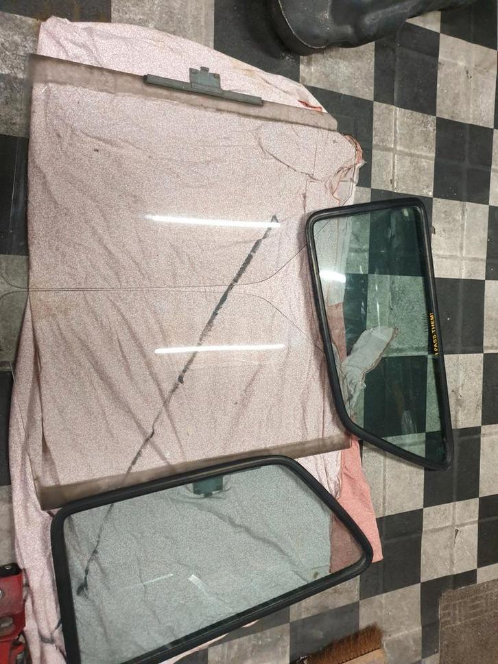 Zijruiten VW MK2 3-deurs uitvoering, Auto-onderdelen, Ruiten en Toebehoren, Ophalen of Verzenden