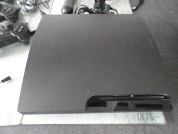 Ps3  slim 160 gb met controllers  beschikbaar voor biedingen