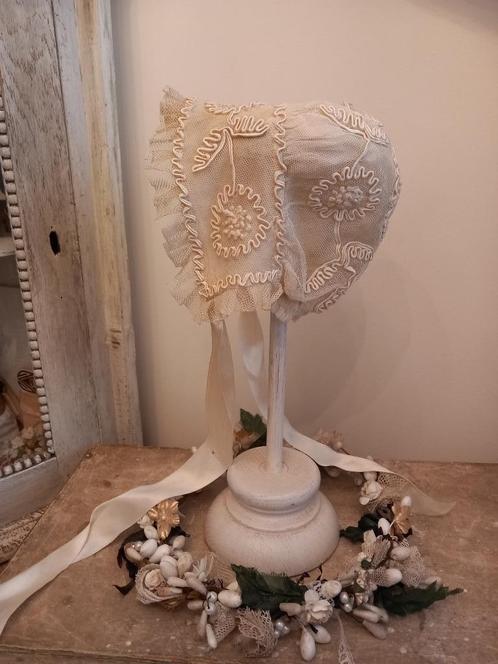 Antieke Franse  bonnet,muts, tule met lintkant ,, Antiek en Kunst, Antiek | Kleding en Accessoires, Kinderen, Ophalen