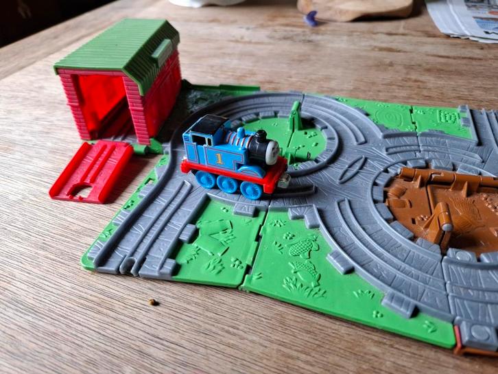 Thomas de trein - Starterset - Fisher-Price, Kinderen en Baby's, Speelgoed | Thomas de Trein, Zo goed als nieuw, Ophalen