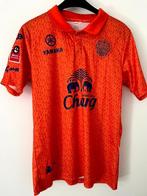 Buriram United Thailand maat M Yamaha Oranje, Verzamelen, Sportartikelen en Voetbal, Verzenden, Buitenlandse clubs, Shirt