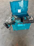 Makita vlechtmachine, 600 watt of meer, Variabele snelheid, A, Wa