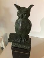uil op sokkel, Huis en Inrichting, Woonaccessoires | Zuilen en Pilaren, Ophalen, Zo goed als nieuw