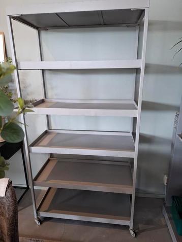 VT wonen Stack-It High bakkerskar metaal beschikbaar voor biedingen