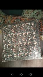 Dutchbone vloerkussen 70x70, Huis en Inrichting, Ophalen, Zo goed als nieuw, Grijs, Vierkant