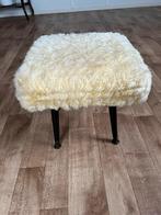 Krukje vintage /retro minimaal 60 jaar oud, Huis en Inrichting, Banken | Voetenbanken en Poefen, Ophalen, Zo goed als nieuw, Rechthoekig