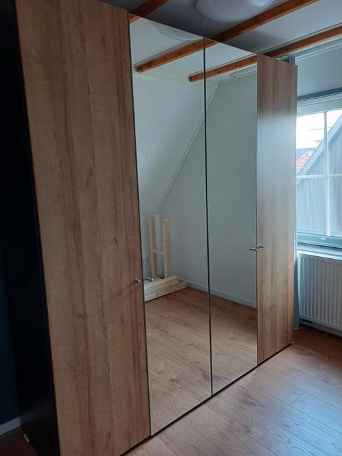 Ruime kledingkast Goossens zgan - is al gedemonteerd, Huis en Inrichting, Kasten | Kledingkasten, Zo goed als nieuw, 200 cm of meer