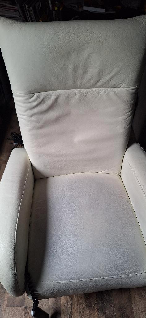 Elektrische sta op stoel, Huis en Inrichting, Stoelen, Zo goed als nieuw, Eén, Leer, Wit, Ophalen