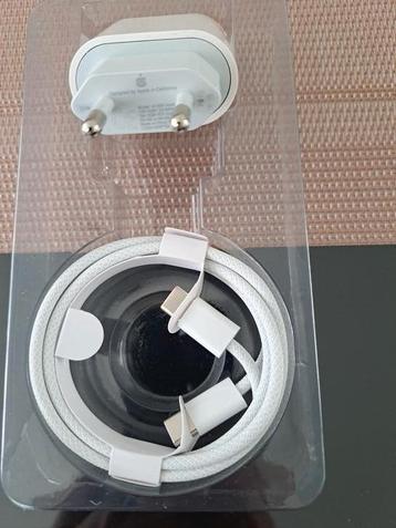 Nieuwe Originele İphone USB-C 35 W 15,PRO MAX 16 OPLADER  beschikbaar voor biedingen