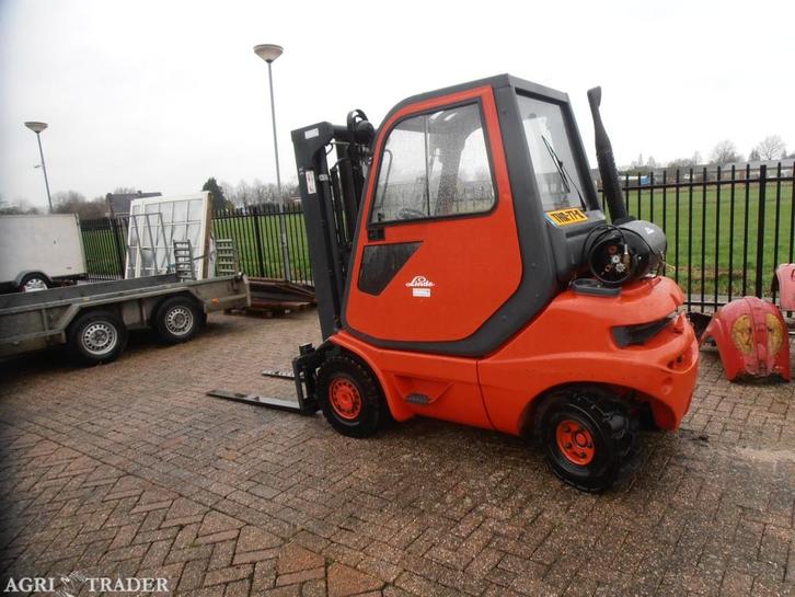 Heftruck Linde AG H 20T-03 (Gas) met freelift triplo side-sh, Zakelijke goederen, Machines en Bouw | Heftrucks en Intern transport