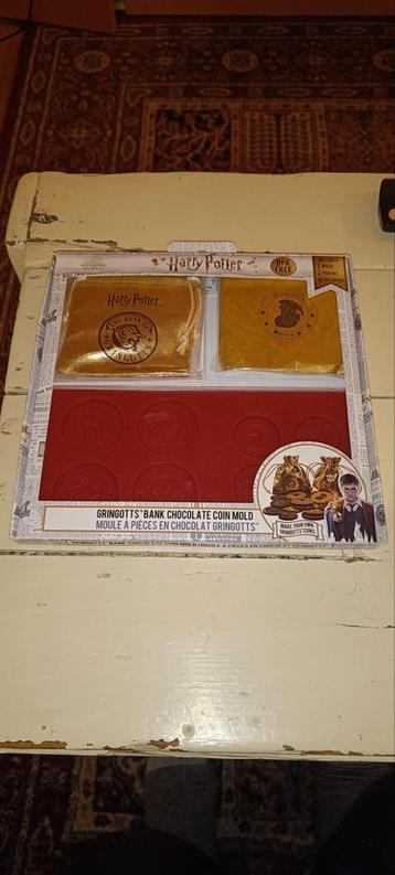 Harry potter Gringotts bank chocolate coin mold beschikbaar voor biedingen