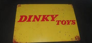 wandbord met Dinky Toys thema.  beschikbaar voor biedingen