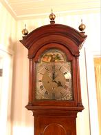 Engels staand horloge, 18e eeuws, Ophalen