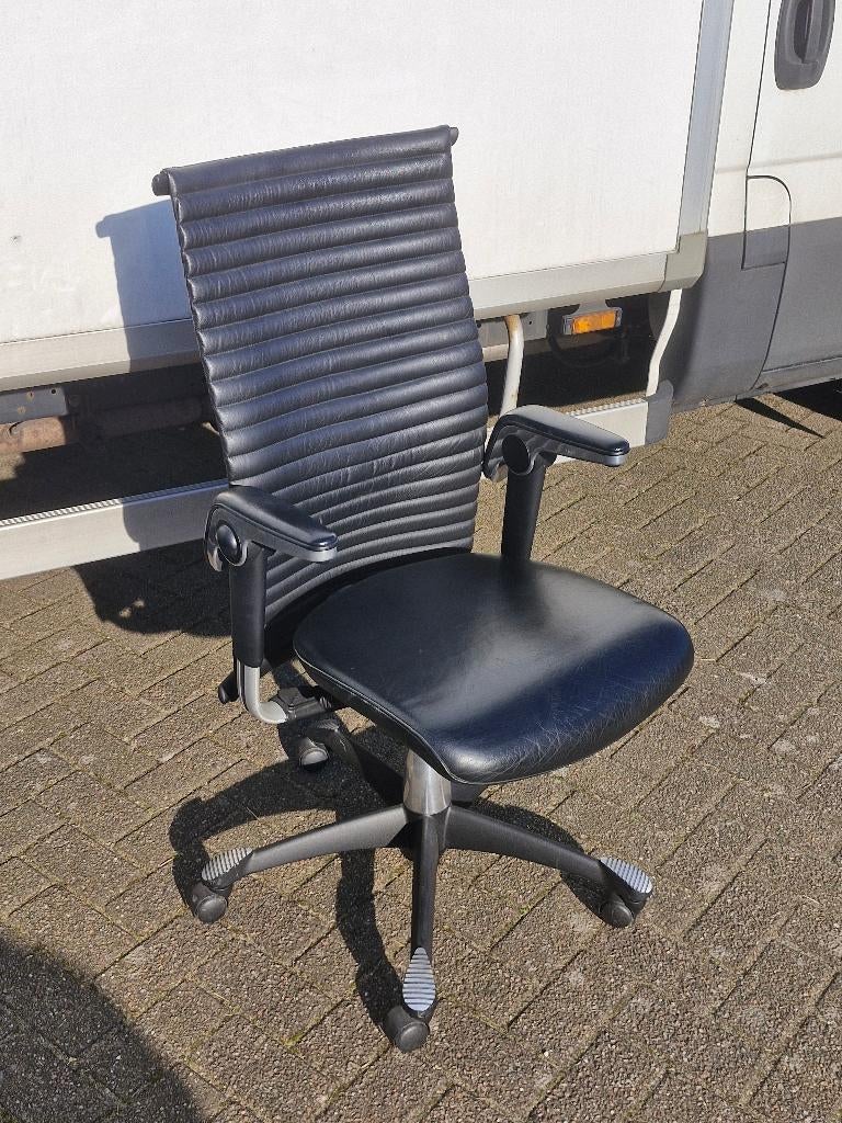Hag H09 Excellence 9321 design / directie bureaustoel leer, Zwart, Hag / Flokk, Ophalen of Verzenden, Zo goed als nieuw