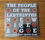 The People of the Labyrinths - NEW ICE AGE - Erwin Olaf, Boeken, Kunst en Cultuur | Fotografie en Design, Gelezen, Ophalen of Verzenden