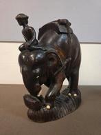 Afrikaanse Man op olifant hand houtsnijwerk, Antiek en Kunst, Kunst | Beelden en Houtsnijwerken, Ophalen of Verzenden