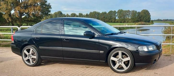 Volvo S60 2.3 T5 AUT 2002 Zwart, Auto's, Volvo, Particulier, S60, ABS, Airbags, Airconditioning, Alarm, Bluetooth, Climate control