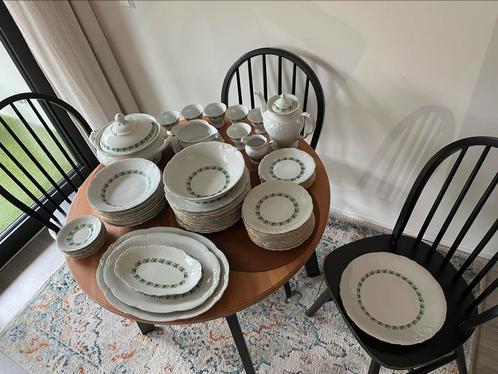 Servies compleet 59, Huis en Inrichting, Keuken | Servies, Compleet servies, Overige stijlen, Keramiek, Ophalen of Verzenden