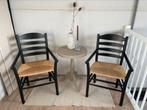 2 landelijke/brocante stoelen met biezen zitting, Huis en Inrichting, Stoelen, Ophalen of Verzenden