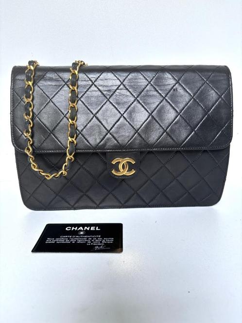 CHANEL zwart classic 1984 vintage flap bag tas, Sieraden, Tassen en Uiterlijk, Tassen | Damestassen, Zo goed als nieuw, Schoudertasje